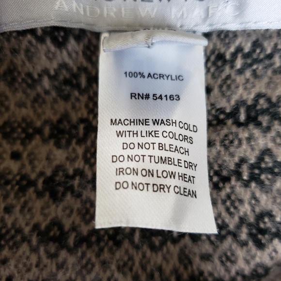 Andrew Marc NY Vest Wrap - Picture 7 of 7